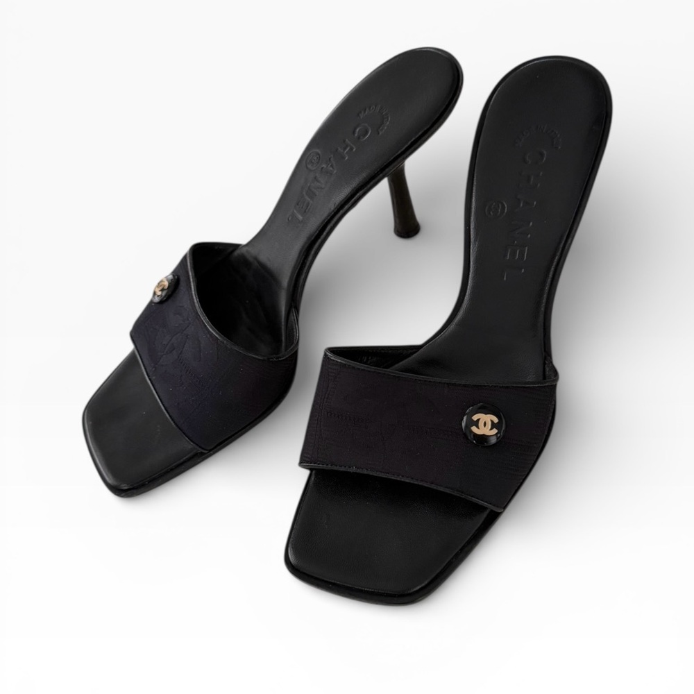 ❌SOLD❌CHANEL Black Heeled Mules Sandals / Size EU 37 1/2 Travel Line COCO /